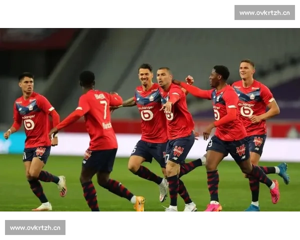 精彩足球赛事全程直播 让你不错过每一个激动人心的瞬间 - 副本 - 副本 精彩足球赛事全程直播 让你不错过每一个激动人心的瞬间 - 副本 - 副本